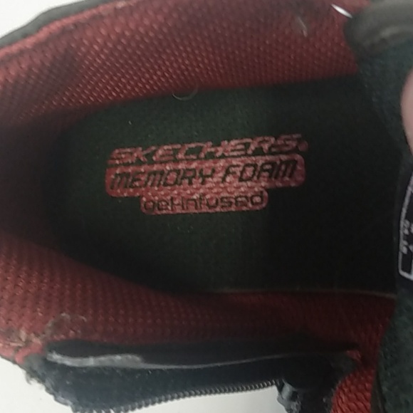 SKECHERS Boys Size 12 Gray Camouflage Print With Orange - Picture 10 of 10